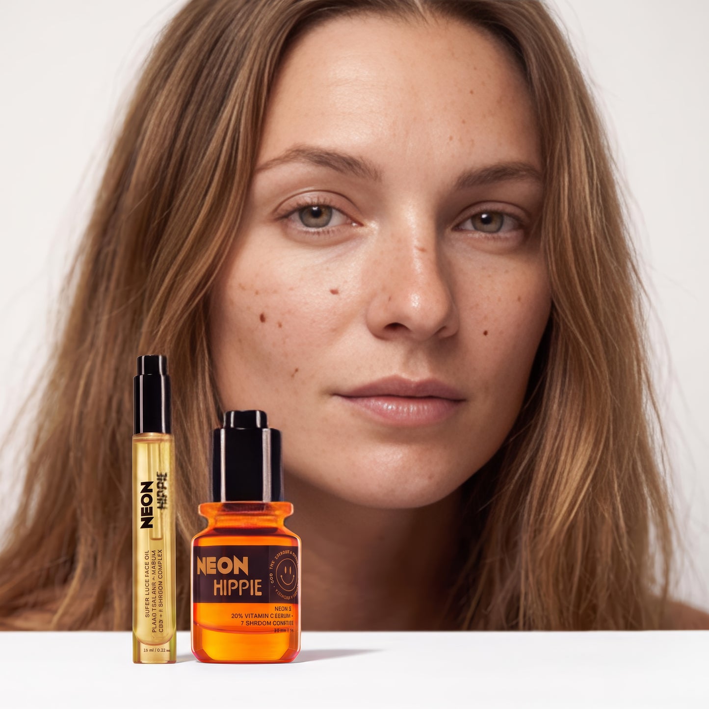 
                  
                    NEON C + FREE TRAVEL OIL
                  
                